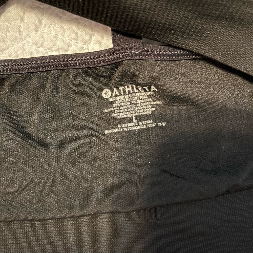 ATHLETA Low Impact Sports Bra. Black. Large. - Picture 5 of 5